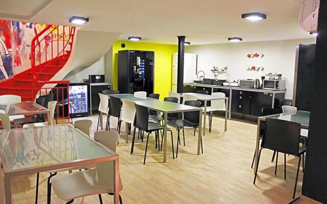 Corner Hostel