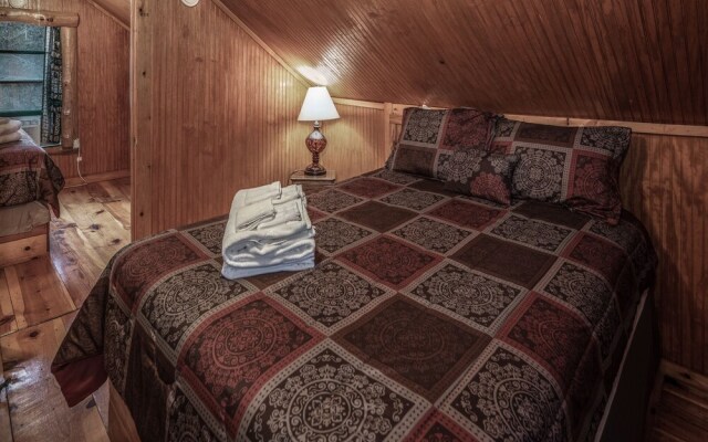 413apvillage29avncb - Bear Den