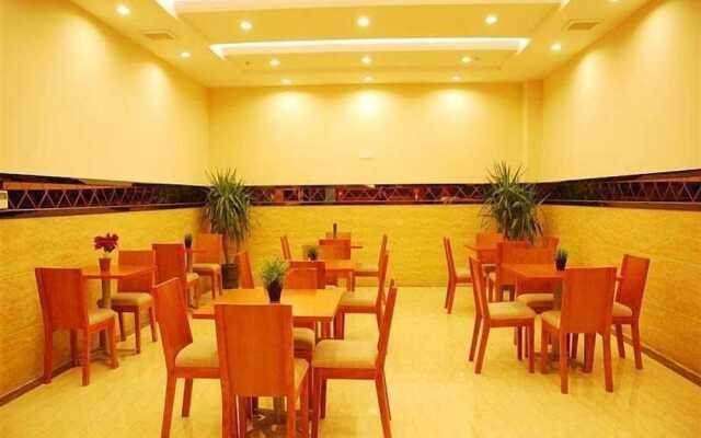 GreenTree Inn Chuzhou Dingyuan County People's Square General Hospital Business Hotel