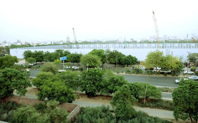 Niketan Medanta Service Apartment