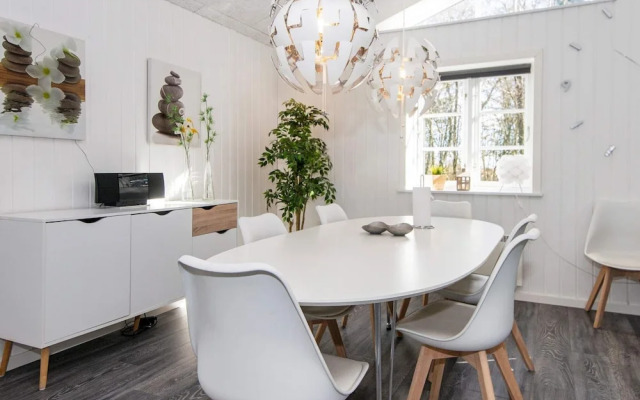 8 Person Holiday Home in Ringkobing