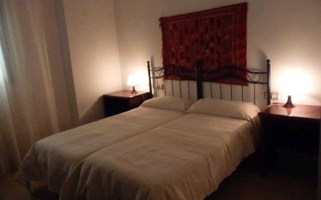 Apartamentos Turisticos La Encarnación