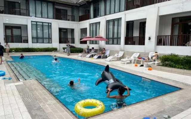 Hillside Spring Resort