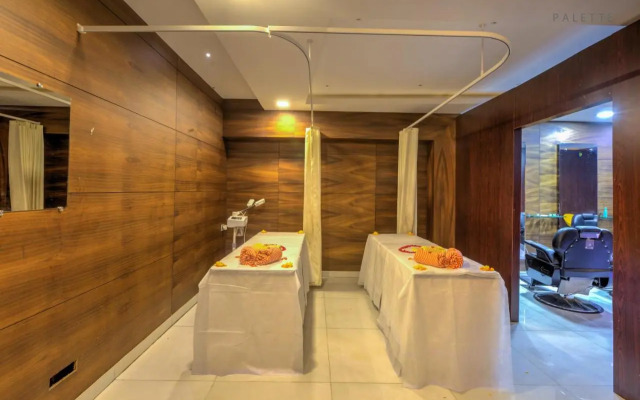 Hotel Pioneer Grand Palace