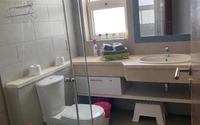 A lovely 2 BR apartment at Waterside