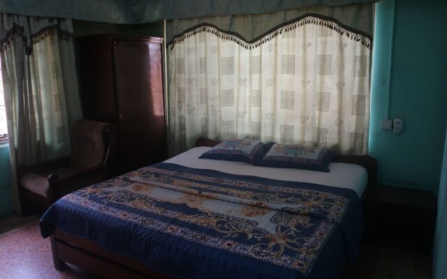 Kad Hotel