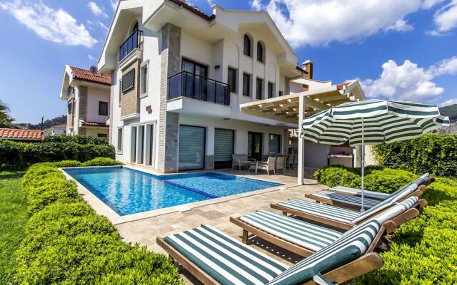 Villa North by Tatilpremium