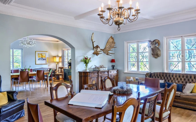 Villa Zollhaus Bed & Breakfast