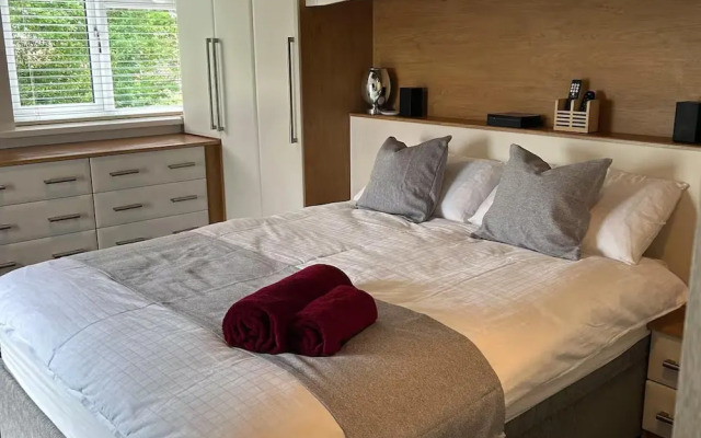 3 Bed-sleeps 6-hot Tub-pet Friendly-parking