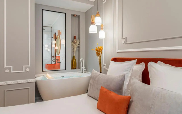 The Orange Haussmann