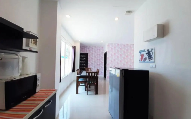 บ้านพลอยฟ้า พูลวิลล่า หัวหิน บ้านพักส่วนตัว ปิ้งย่าง ทำอาหารได้ มีโอเกะ ใกล้ 7-11