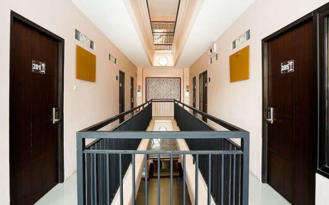 ZEN Rooms Basic Audah Syariah Sutos