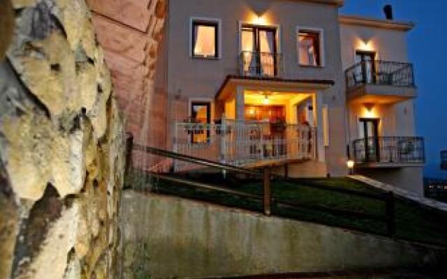 Epavlis Meteora Suites Hotel