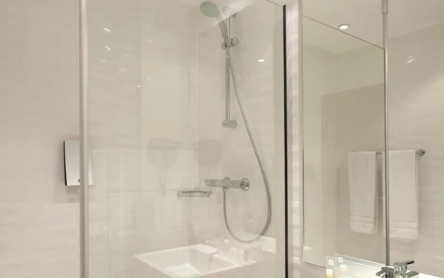 Holiday Inn Lille - Ouest Englos by IHG