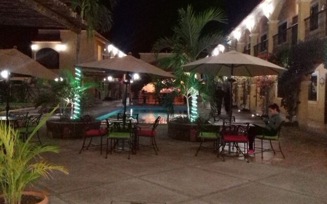 Hacienda Suites Loreto