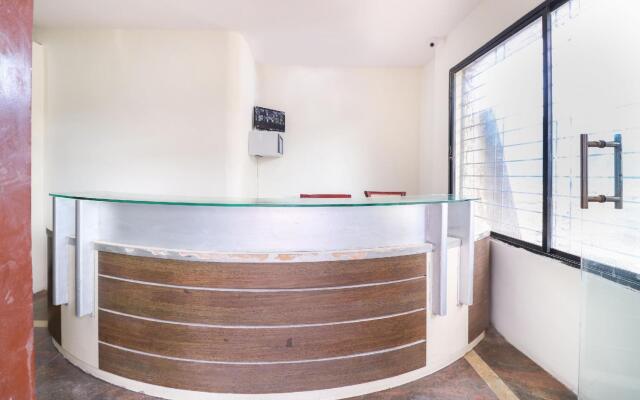 OYO The Royal International Hotel