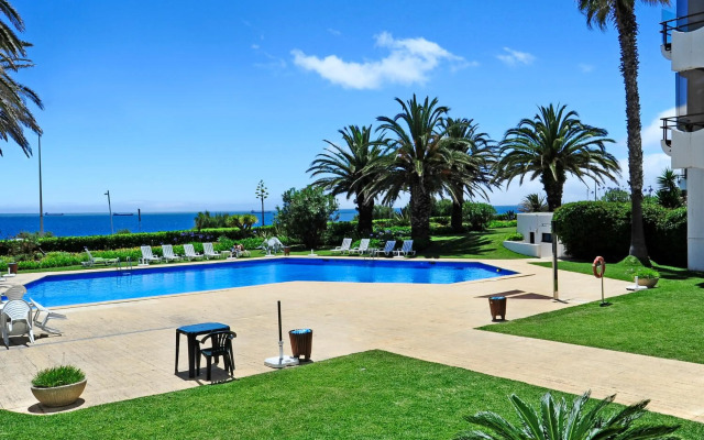 Sunset Balcony in Estoril - Checkinhome