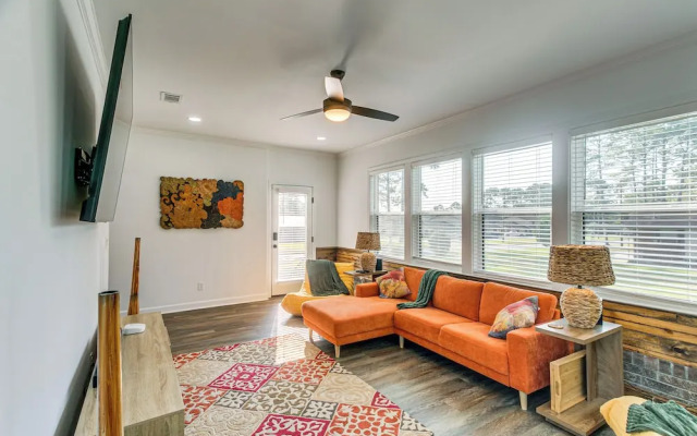 Close to Hospital & Dtwn! Quiet Waycross Home