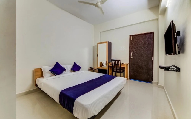 OYO 24039 SilverKey PadmaSri Gachibowli