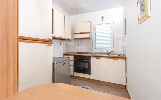 Stunning Home in Jadrija With Wifi and 4 Bedrooms