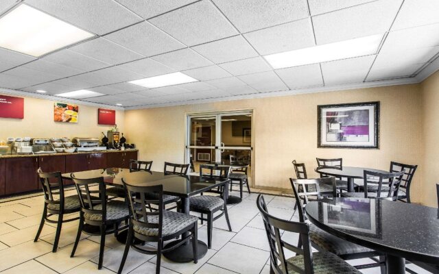 Comfort Suites Near Six Flags Magic Mountain