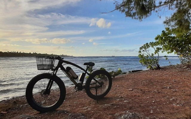 Moana Breeze Eco Lodge
