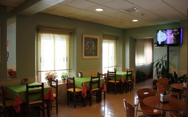Hotel Dora