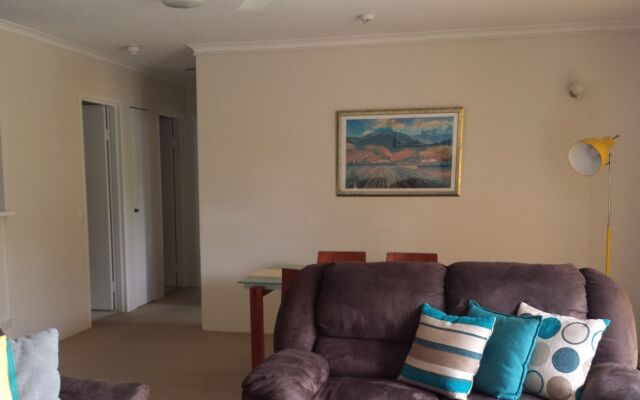 Kirribilli Riverfront Apartments