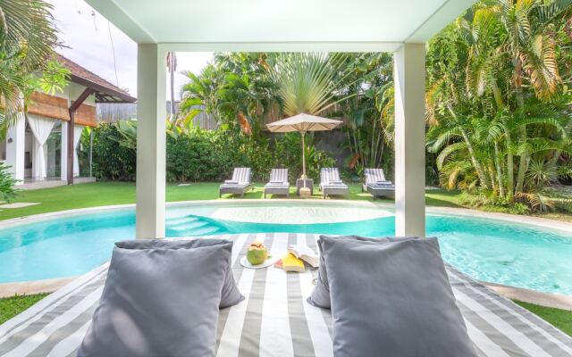 Villa Alice Dua by Villa Finder