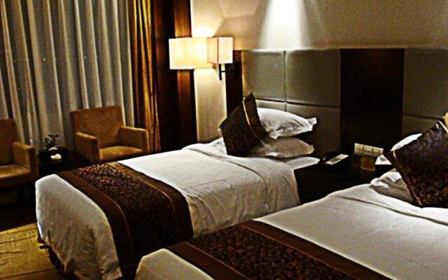 Champs Elysees Hotel