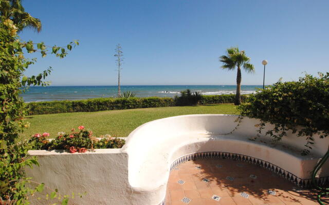 Cosy and bright frontline beach bungalow - Villa Pino - Mijas Costa - CS105