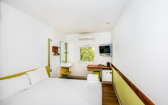 Ibis Budget St Peters
