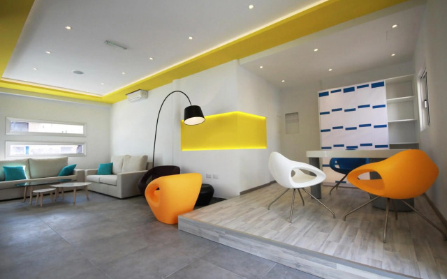 Sea Cleo Napa Hotel & Annex