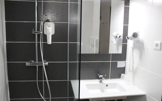 Comfort Hotel Tours