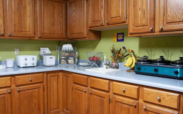 Super 8 by Wyndham Arkansas City KS