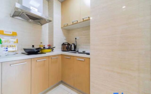 Ruili Apartment