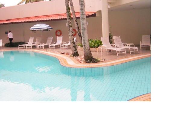 Grand Dormani Rajah Court Hotel
