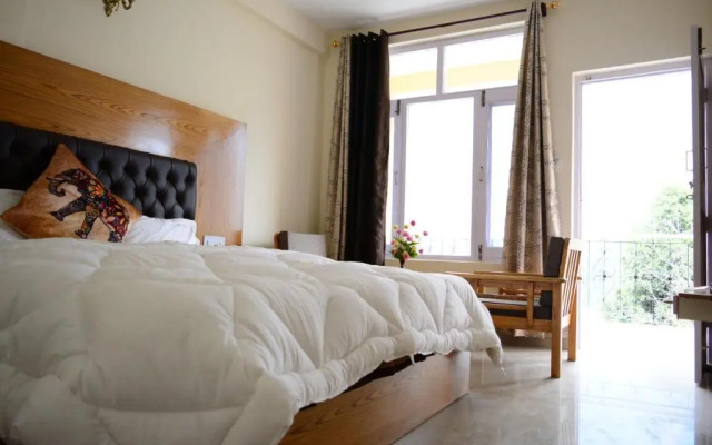 Hotel Ambika Bliss