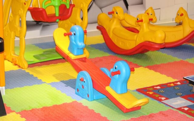 First Room Hotel Apartments