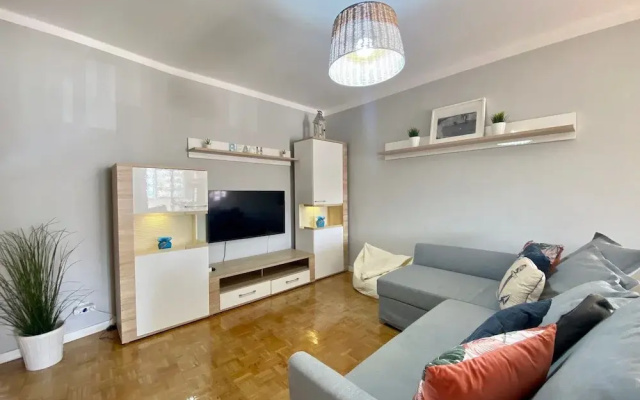Quarteira Beach Apartment by Homing
