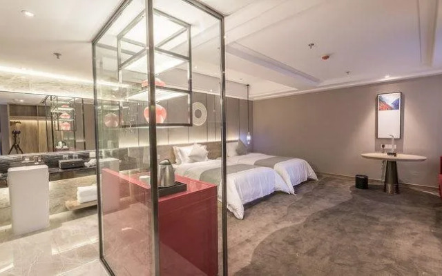 Chongqing Nordic Ins First Line Riverview Cinema-style Inn