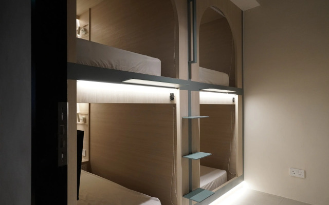 Jyu Capsule Hotel