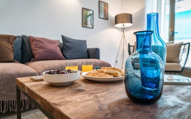 Habitat Apartments Pl. España Balconies