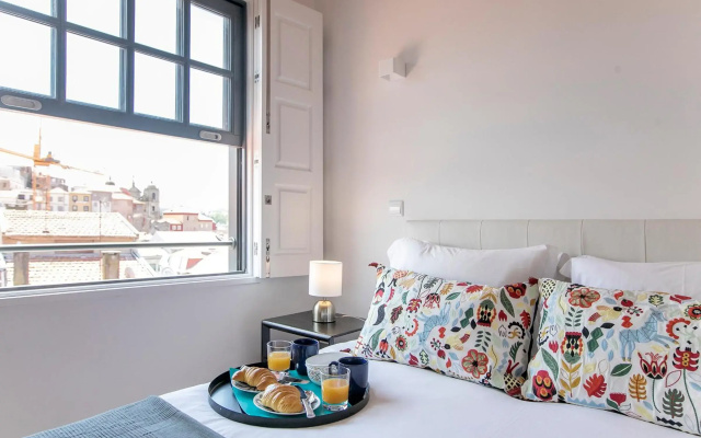 Newly Renovated Cozy Central Loft w/ AC by LovelyStay
