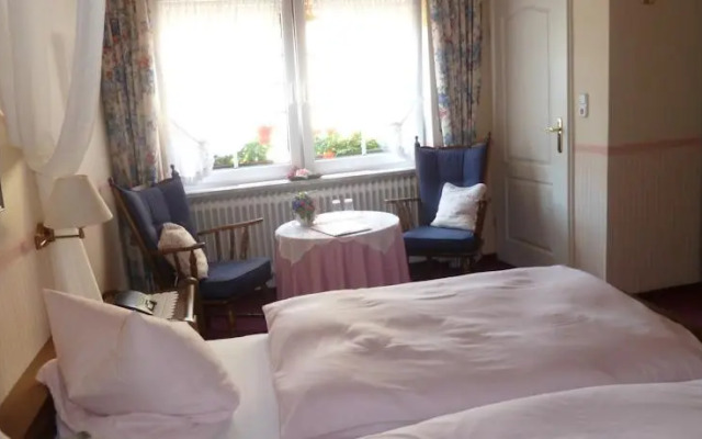 Alte Weinstuben Steinfelder Hof