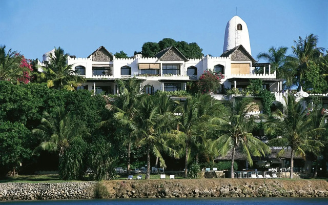 Tamarind Village Apartments