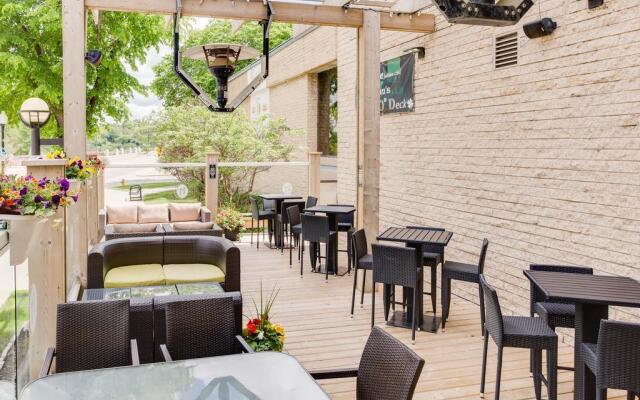 Park Town Hotel