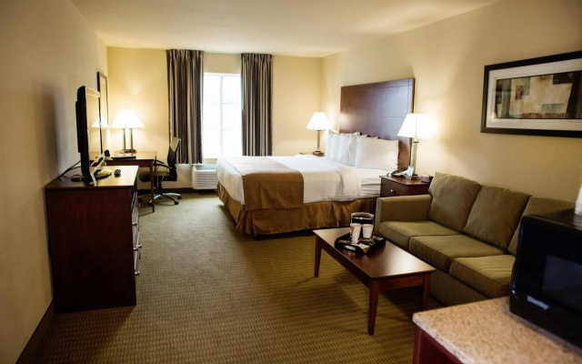 Cobblestone Hotel & Suites - Knoxville
