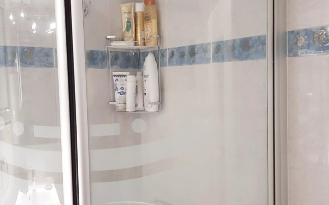 Large terrace apartment near city centre