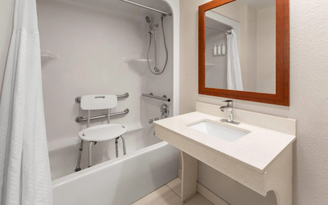 Days Inn by Wyndham Blairsville